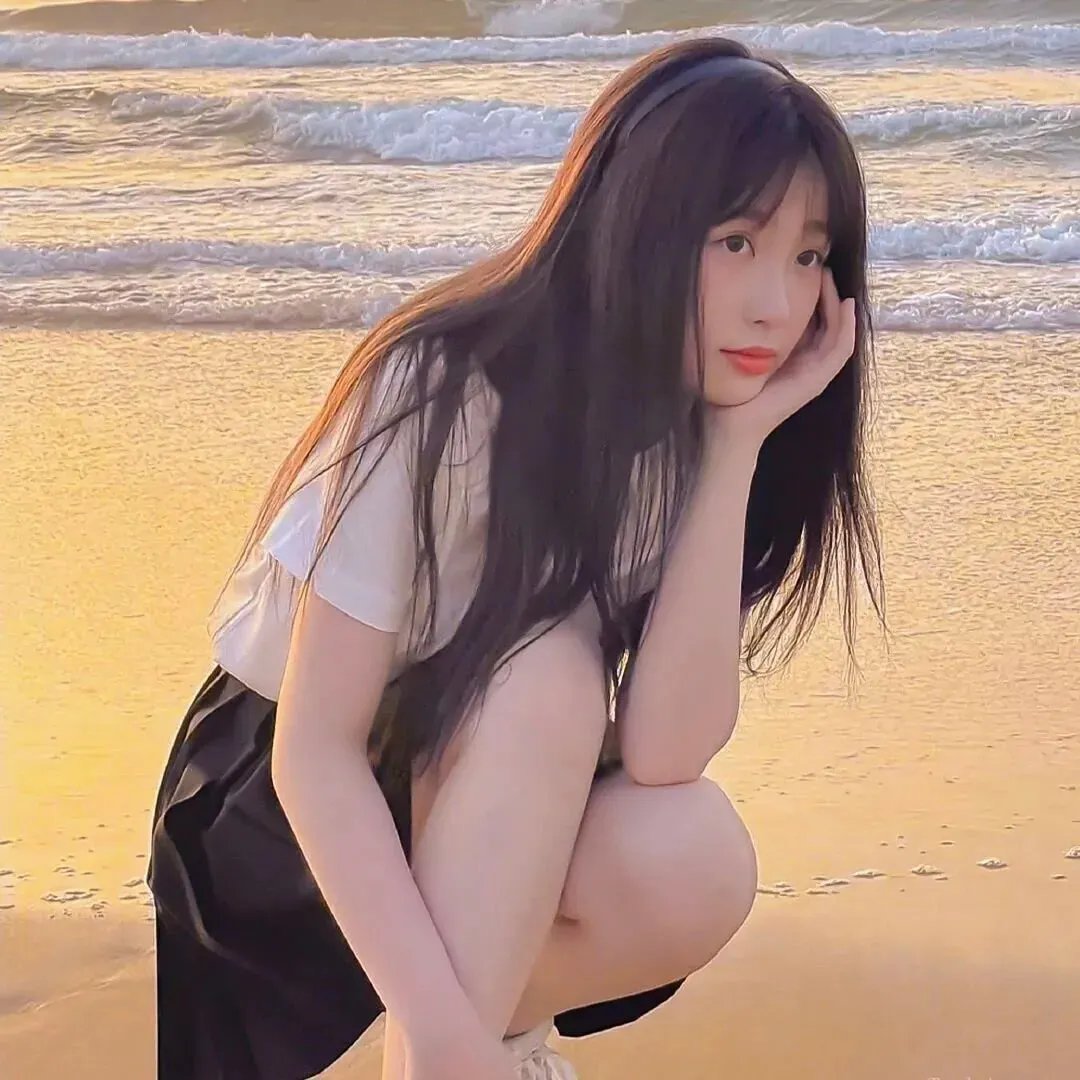 三女性